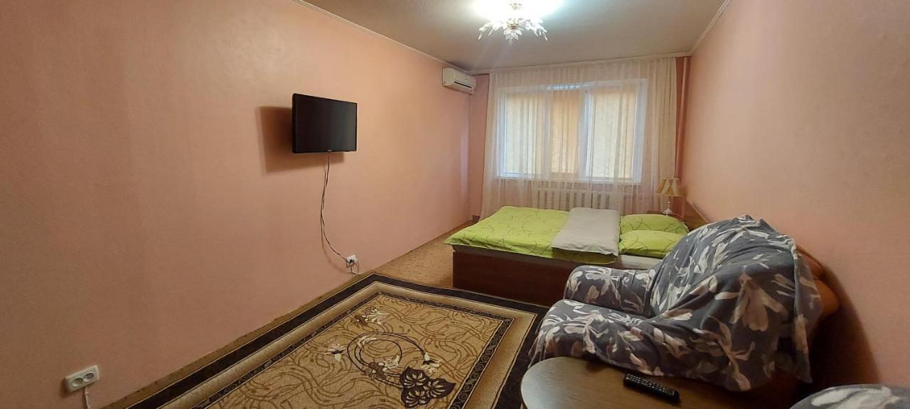 Nice Apartment Κίεβο Εξωτερικό φωτογραφία